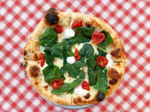 Domowy Piekarnik: Sekrety Perfekcyjnej Pizzy